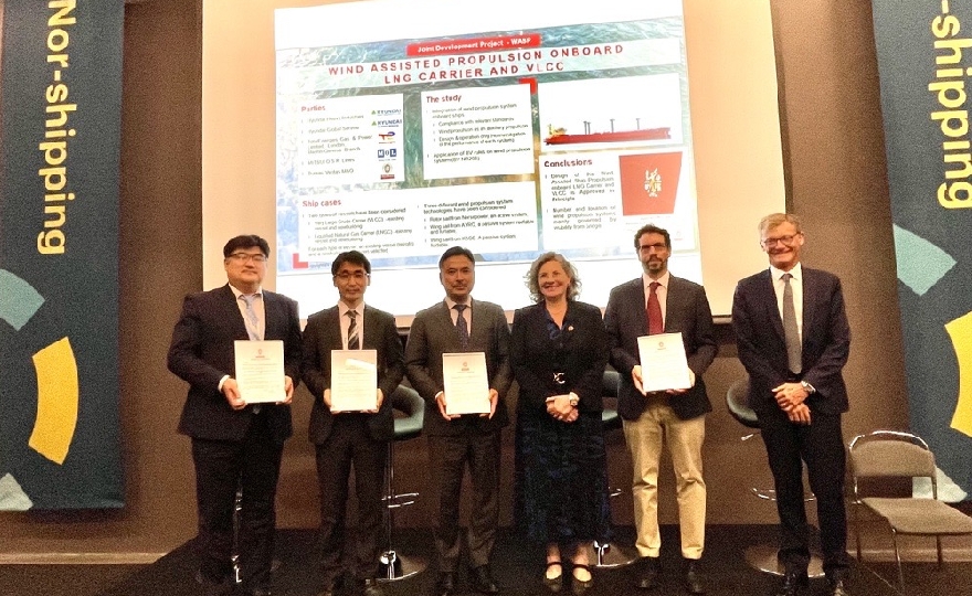 Bureau Veritas approves wind assisted ship propulsion for VLCC and LNG carriers